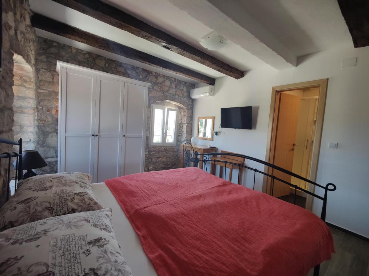 Boutique Hotel Castello Gulich Poreč Buitenkant foto